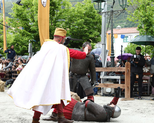 Espada Lusitana | Homens de Armas